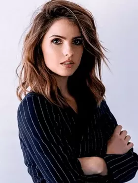 Shelley Hennig