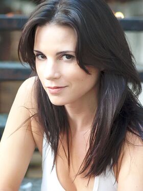 Leah Cairns