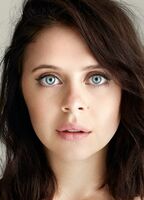 Bel Powley