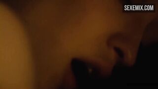 エミリー ジェーン ブラウニング セックス マッサージ - 映画ぬいぐるみ