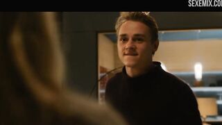 Ben Hardy seduces Sidney Sweeney - The Voyeurs