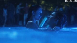 Cena erótica na piscina. Cena de sexo do filme - Euforia