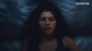 Zendaya Height masturbates in bed, series - Euphoria