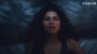 Zendaya Height si masturba a letto, serie - Euphoria