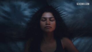 Zendaya Height si masturba a letto, serie - Euphoria