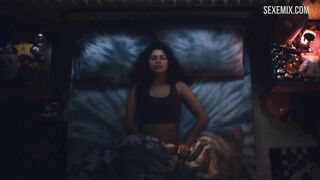 Zendaya Height si masturba a letto, serie - Euphoria