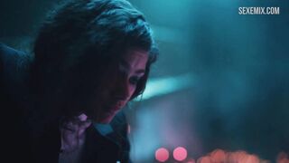 Zendaya Haight, Hunter Schafer całują się pod wodą - Euphoria