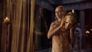 Scena sexy di Brooke Harman nella serie - Spartacus