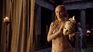 Scena sexy di Brooke Harman nella serie - Spartacus