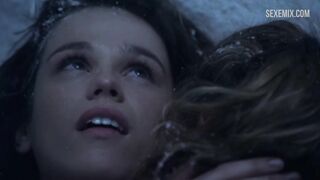 Cena de sexo "Sibyl" na neve, cena - Spartacus