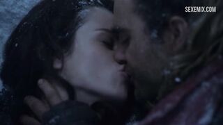 Cena de sexo "Sibyl" na neve, cena - Spartacus