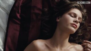 Scena di sesso con Marine Vacth in - Giovane e bella