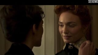 Die sexy Kussszene von Eleanor Tomlinson in Colette