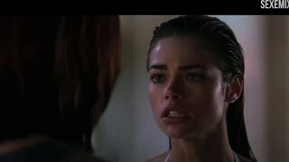 Neve Campbell girl fight in pool, Scene in Wild Things