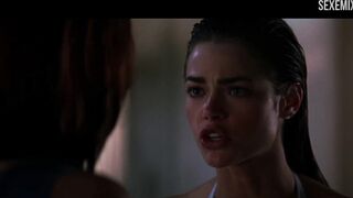 Ragazze di Neve Campbell combattono in piscina, scena in Wild Things