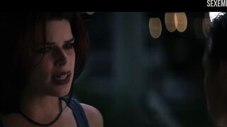 Neve Campbell girl fight in pool, Scene in Wild Things