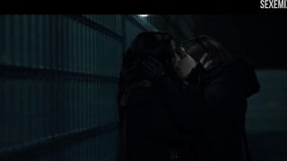 Scena del bacio di Rachel Weisz in Disobedience