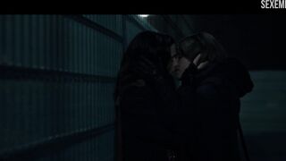 Scena del bacio di Rachel Weisz in Disobedience