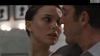 Black Swanのナタリー・ポートマンのキスシーン