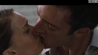 Black Swanのナタリー・ポートマンのキスシーン