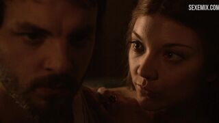 Natalie Dormer shows her breasts, scene in Game of Thrones