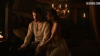 Natalie Dormer shows her breasts, scene in Game of Thrones