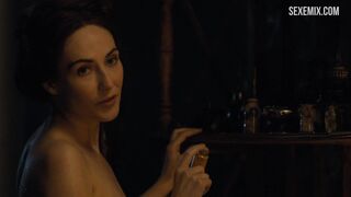 Carice van Houten bañándose, escena de Juego de Tronos