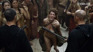 Lena Headey walks naked through the crowd, scene in Game of Thrones