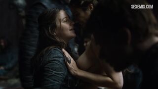 Gemma Whelan lesbian scene, in Game of Thrones