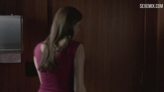 Allison Williams masturbates while standing, scene in Girls