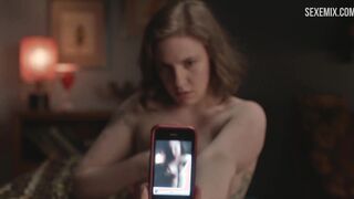 Lena Dunham topless selfie, scene in Girls