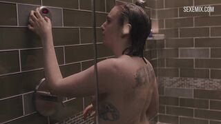 Lena Dunham takes a shower, scene in Girls