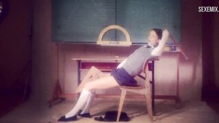 Frank fantastica con Stacy Martin in uniforme scolastica, scena in Nymphomaniac: Vol. Io