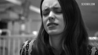 Stacy Martin tiene sexo de vaquera, en Nymphomaniac: Vol. Yo