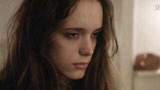 Stacy Martin seks na pieska w Nimfomanka: Cz. I