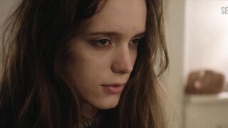 Stacy Martin seks na pieska w Nimfomanka: Cz. I