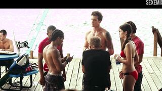 La sexy Lauren Leech in bikini rosso, scena di Never Back Down