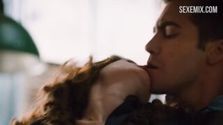 Scène érotique d'Anne Hathaway dans la cuisine, dans Love And Other Drugs