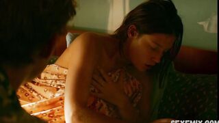 Adele Exarchopoulos naked, scene in Revenir (2019)