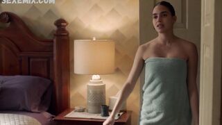 Melissa Barrera underwear, sexy scene in Vida (2020)