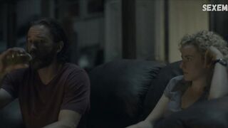 Julia Garner scena sexy in stile missionario in Ozark s03e06e08 (2020)