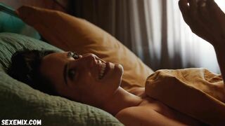 Fernanda Vasconcellos in Bedroom, Scene in Most Beautiful Thing (2019)