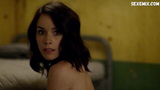 Abigail Spencer sexy, scene in Timeless s01e01 (2016)