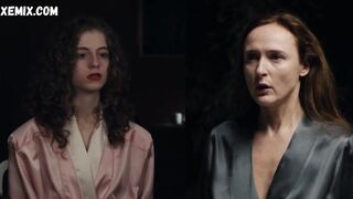 Boczny cycek Deborah Kaufmann, scena w Dark s01e03 (2017)