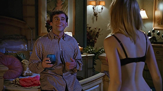 Elizabeth Banks sexy, scène érotique de The 40-Year-Old Virgin (2005)