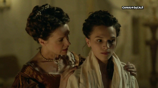 Anna Brewster nuda, scena erotica da Versailles s02e07 (2017)