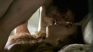 Jodie Comer nue, scène de sexe de The White Princess s01e06 (2017)