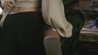 Jodie Comer nue, scène de sexe de The White Princess s01e06 (2017)