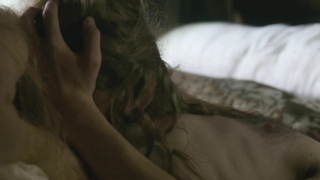 Jodie Comer nue, scène de sexe de The White Princess s01e06 (2017)