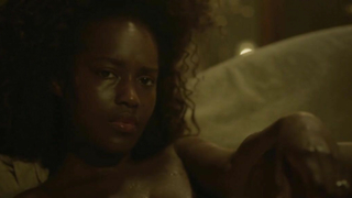 Fatou N'Diaye nackt, Sexszene aus Maison Close s02e08 (2013)